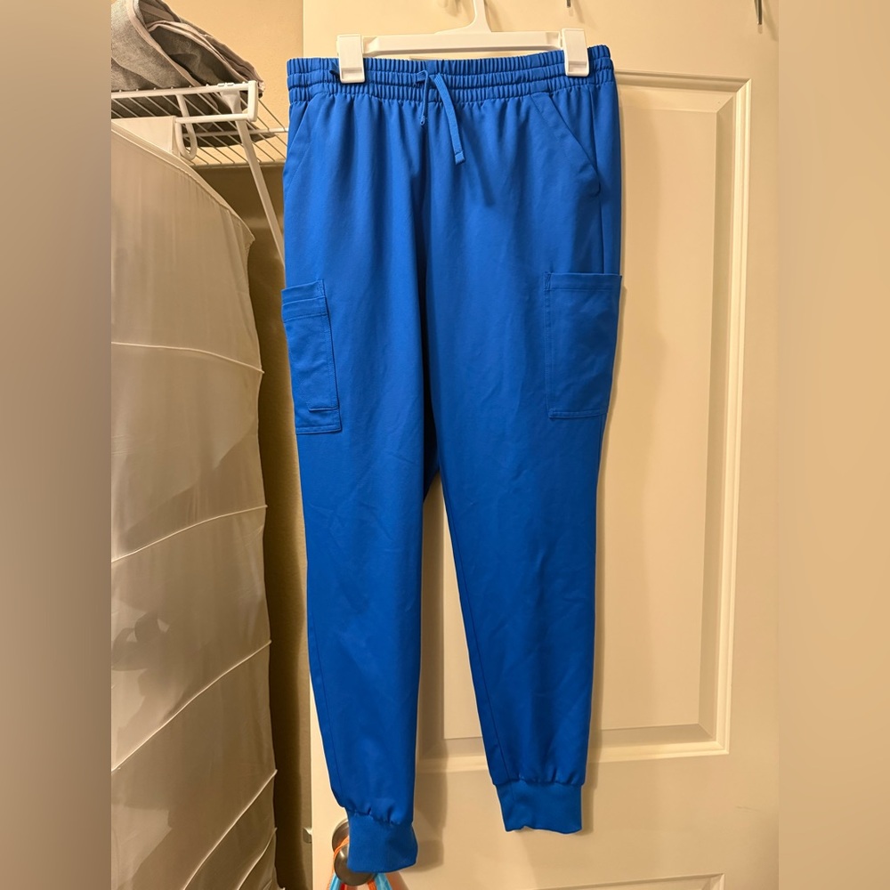 Scrub joggers
